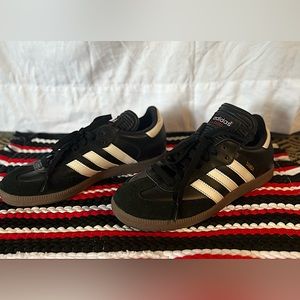 Classic Samba adidas-NEW